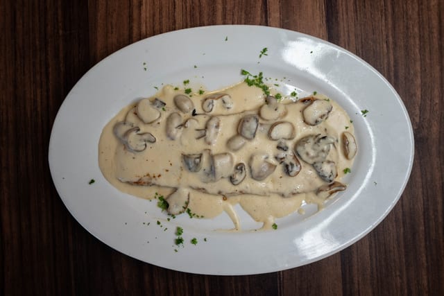 Chicken in Mushroom Sauce